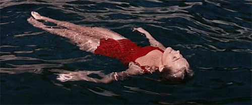 1565159046.gif